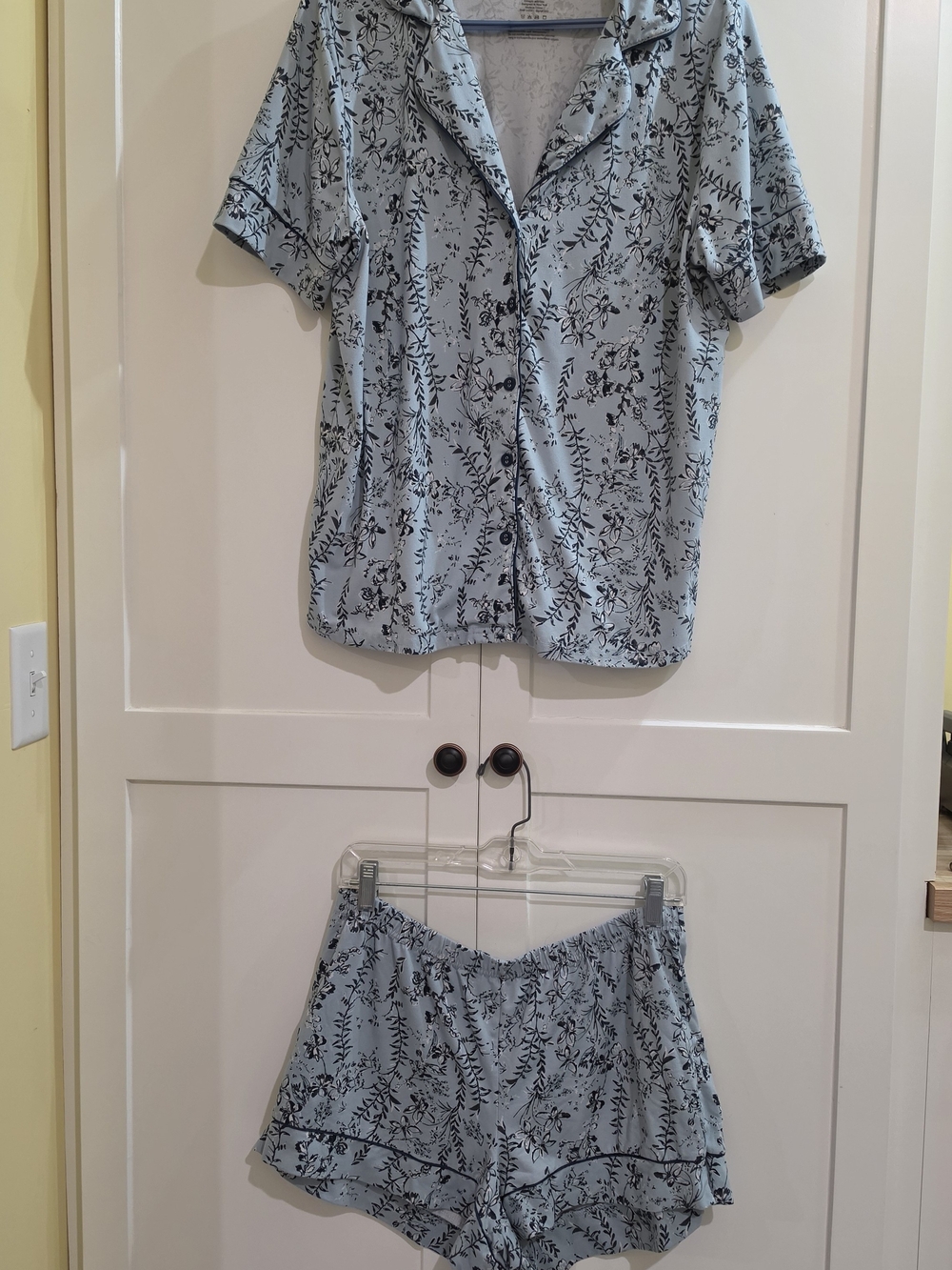 Women's Adore ME Light Blue Floral Short Pajama Set